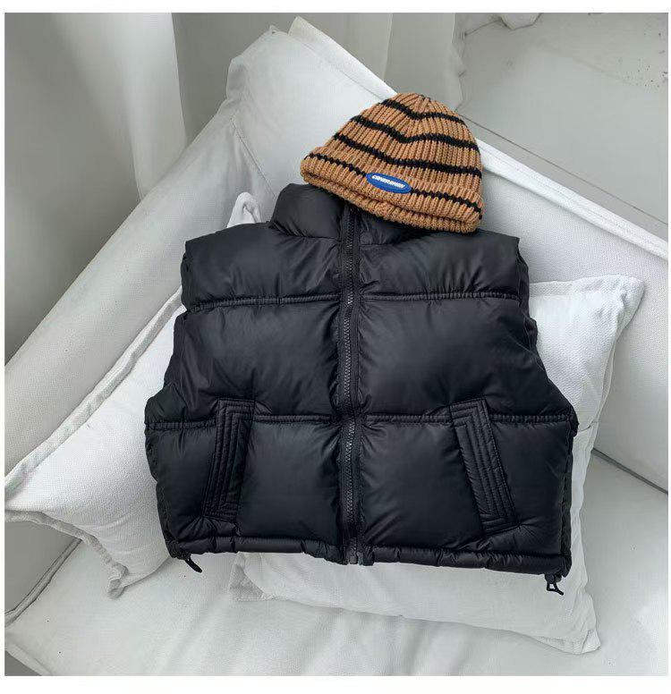 Kids Waterproof Warm Vest: Autumn/Winter Thick Lambskin Sleeveless Jacket with Stand Collar for Boys and Girls. 100 cm чорний
Kids Waterproof Warm Vest: Autumn/Winter Thick Lambskin Sleeveless Jacket with Stand Collar for Boys and Girls. 100 cm чорний