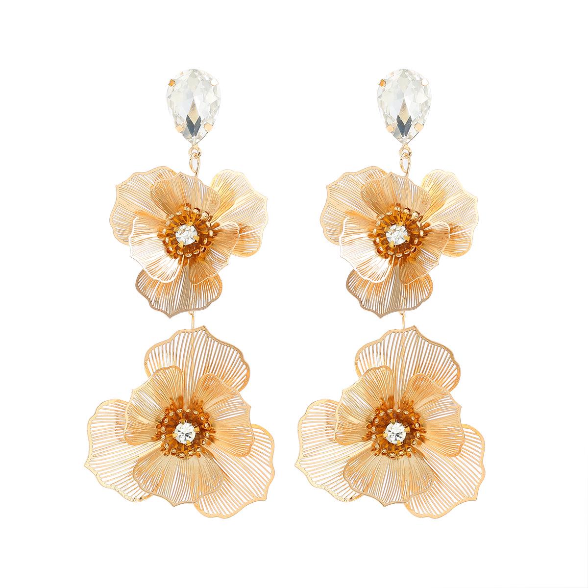 Luxurious Multi-Layered Floral Diamond Earrings for Women - Elegant European and American Style золотий
Luxurious Multi-Layered Floral Diamond Earrings for Women - Elegant European and American Style золотий