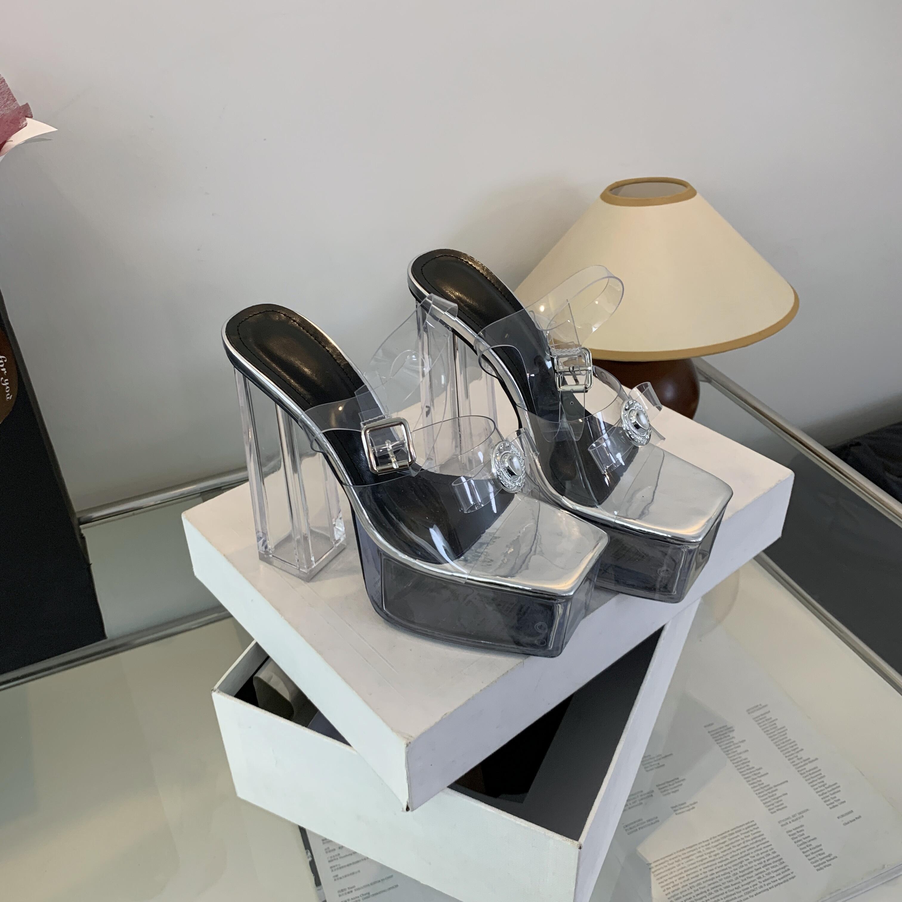 Новые летние босоножки с кристаллами, модные, с открытым носком и квадратным носком, прозрачные, для вечеринки, 14 см, желеобразные, женские туфли-лодочки, водонепроницаемые, для вечеринки, сандалии Mujer 35 серебряный
Новые летние босоножки с кристаллами, модные, с открытым носком и квадратным носком, прозрачные, для вечеринки, 14 см, желеобразные, женские туфли-лодочки, водонепроницаемые, для вечеринки, сандалии Mujer 35 серебряный