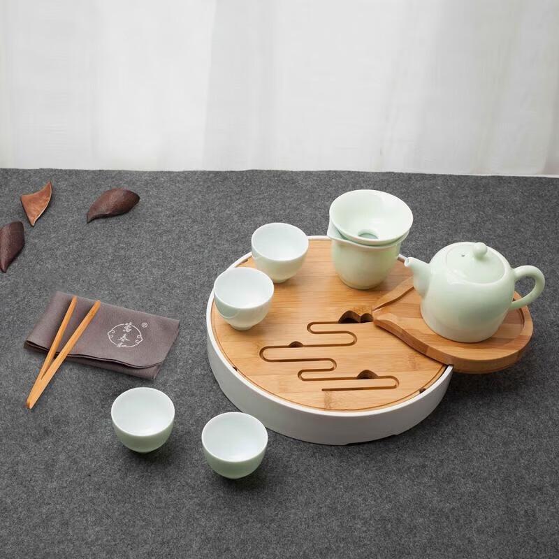 Wanchunhe Brocade Rivers Double-Layer Bamboo Tea Tray Set
Wanchunhe Brocade Rivers Double-Layer Bamboo Tea Tray Set