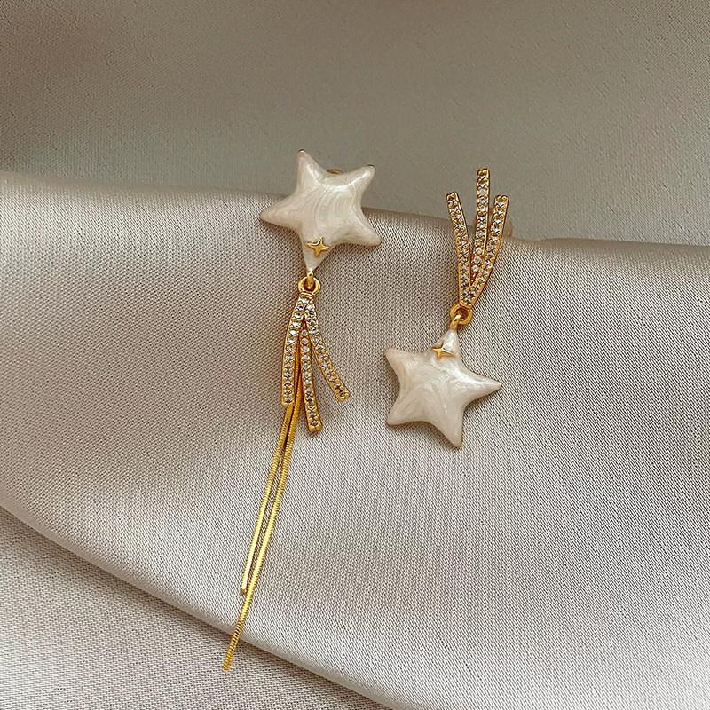 K real gold electroplated silver needle zircon dripping oil star earrings light luxury high-end stud earrings European and American retro earrings
K real gold electroplated silver needle zircon dripping oil star earrings light luxury high-end stud earrings European and American retro earrings