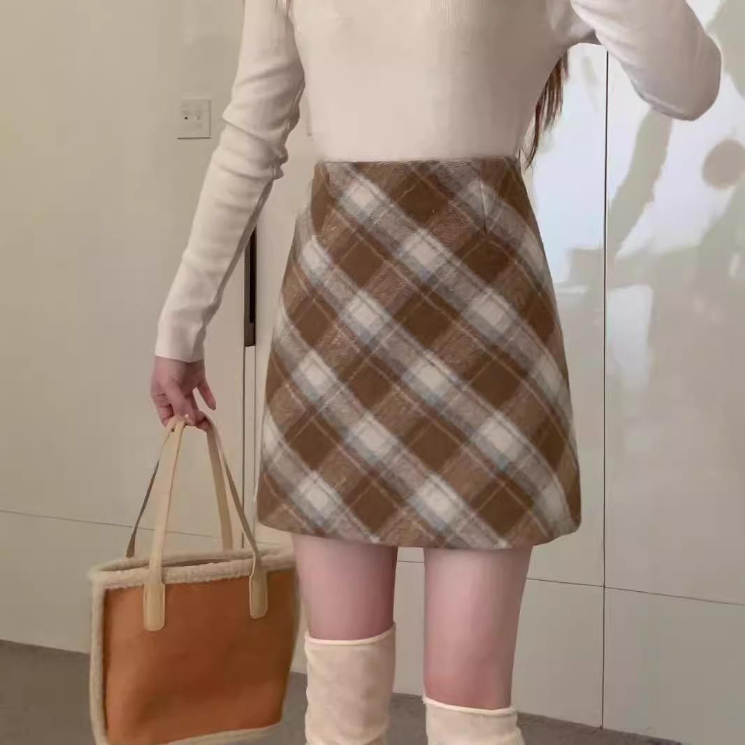 Ретро красная клетчатая миди-юбка из смесовой шерсти - Женская зимняя юбка А-силуэта с высокой талией для Нового года 4XL (159-170 lbs)
Ретро красная клетчатая миди-юбка из смесовой шерсти - Женская зимняя юбка А-силуэта с высокой талией для Нового года 4XL (159-170 lbs)