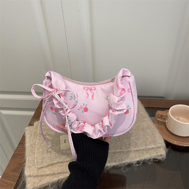 Trendy Floral Drawstring Commuter Shoulder Bag Women Fashi Handle Bags Unique Design Wrinkled Versatile Texture Storage Bags рожевий
Trendy Floral Drawstring Commuter Shoulder Bag Women Fashi Handle Bags Unique Design Wrinkled Versatile Texture Storage Bags рожевий
