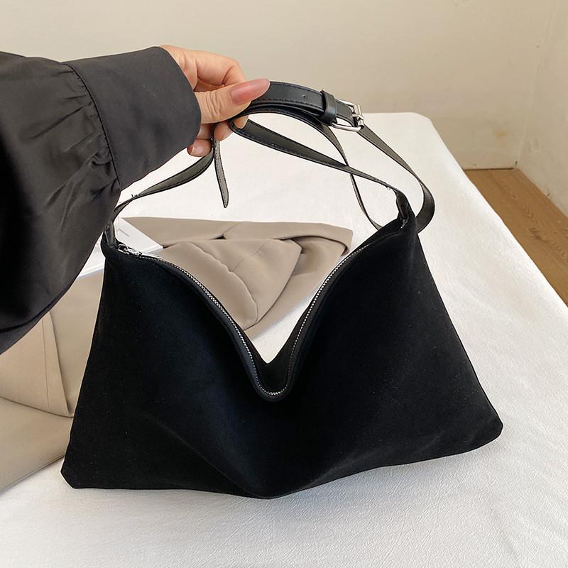 Fashionable Mid Softness Crossbody Tote Bag For Street Style In Black Brown Beige чёрный
Fashionable Mid Softness Crossbody Tote Bag For Street Style In Black Brown Beige чёрный