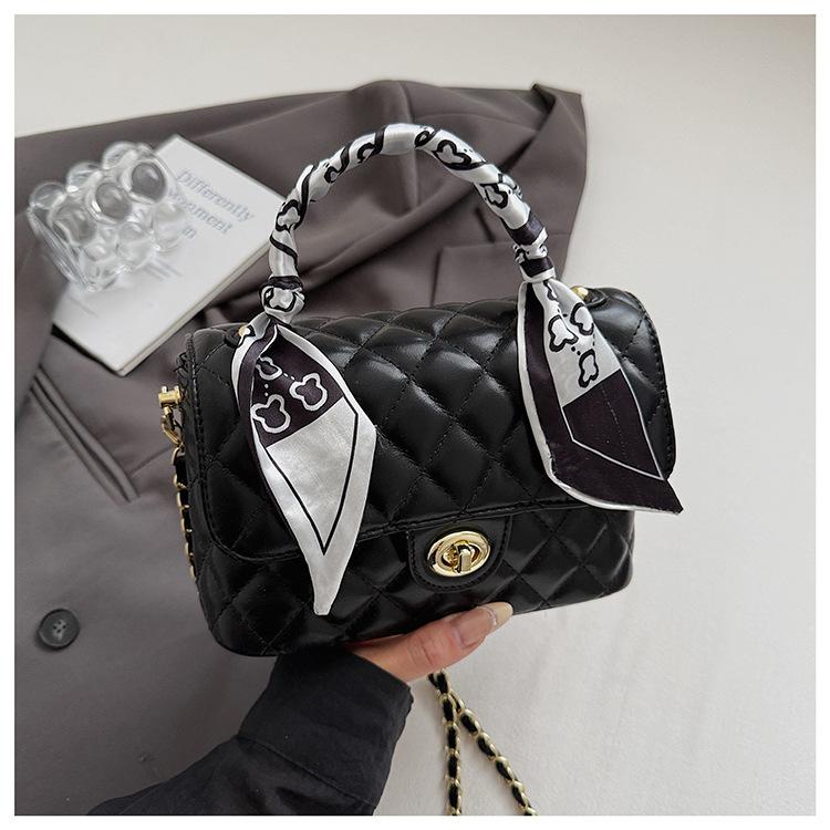 2025 New Xiaoxiangfeng Rhombus Women s Bag Fashion Versatile Niche Design Portable One Shoulder Oblique Span Chain Handbag чёрный
2025 New Xiaoxiangfeng Rhombus Women s Bag Fashion Versatile Niche Design Portable One Shoulder Oblique Span Chain Handbag чёрный