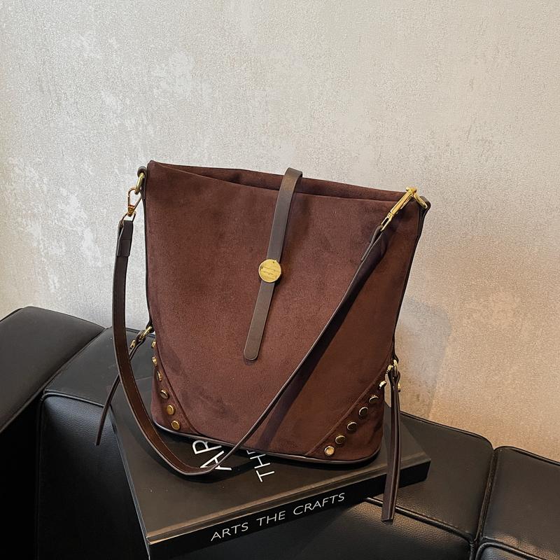 Women Bag Winter Female Shoulder Bag Designer Laides Handbag All Match Woman s Tote Bucket Purses and Handbags 24cm9cm27cm
Women Bag Winter Female Shoulder Bag Designer Laides Handbag All Match Woman s Tote Bucket Purses and Handbags 24cm9cm27cm