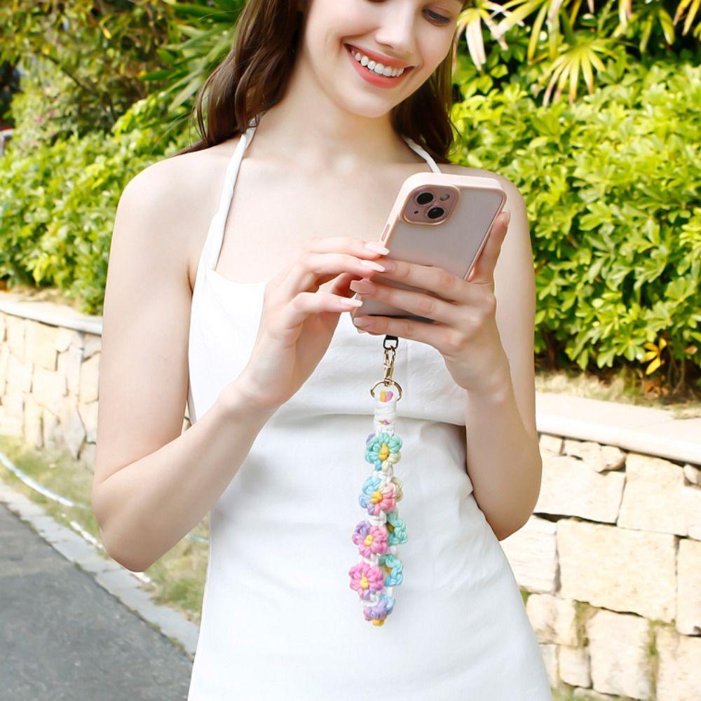 Phone Wristband Woven Daisy Flower Hanging Chain Colorful Boho Phone Case Rope Car Keychain yellow-style1
Phone Wristband Woven Daisy Flower Hanging Chain Colorful Boho Phone Case Rope Car Keychain yellow-style1