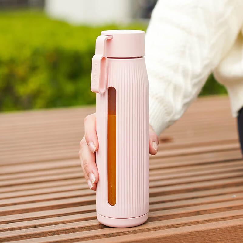 LocknLock Portable Glass-Lined Water Bottle
LocknLock Portable Glass-Lined Water Bottle