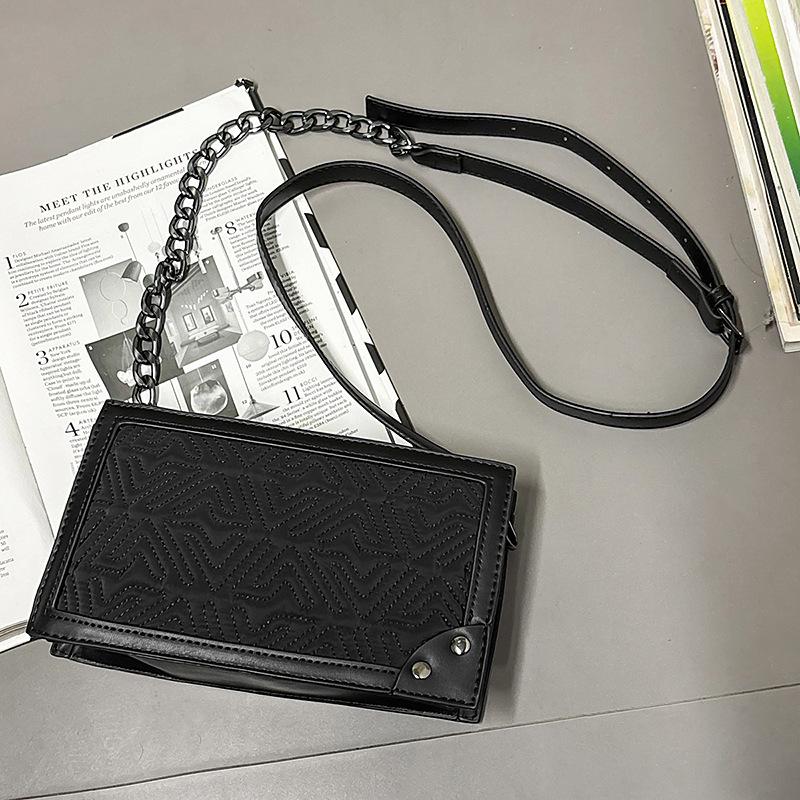 Niche total sense box bag men s trendy brand small square bag high sense women s bag sports style mobile phone messenger bag
Niche total sense box bag men s trendy brand small square bag high sense women s bag sports style mobile phone messenger bag