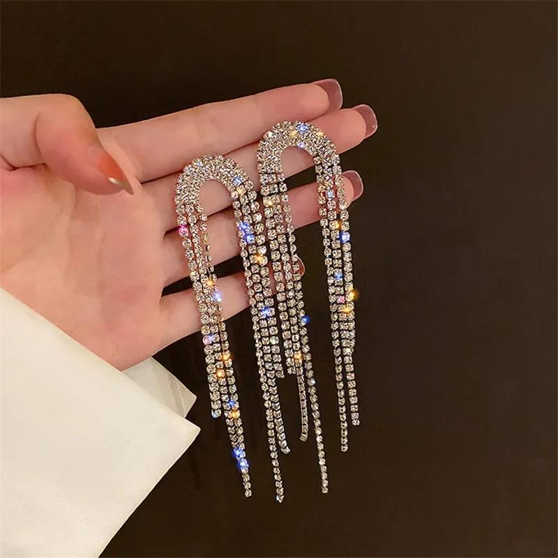 Exquisite Luxury Shiny Crystal Dangle Earrings for Women Long Tassel Full Rhinestone Statement Earring Korean Fashion Zircon
Exquisite Luxury Shiny Crystal Dangle Earrings for Women Long Tassel Full Rhinestone Statement Earring Korean Fashion Zircon