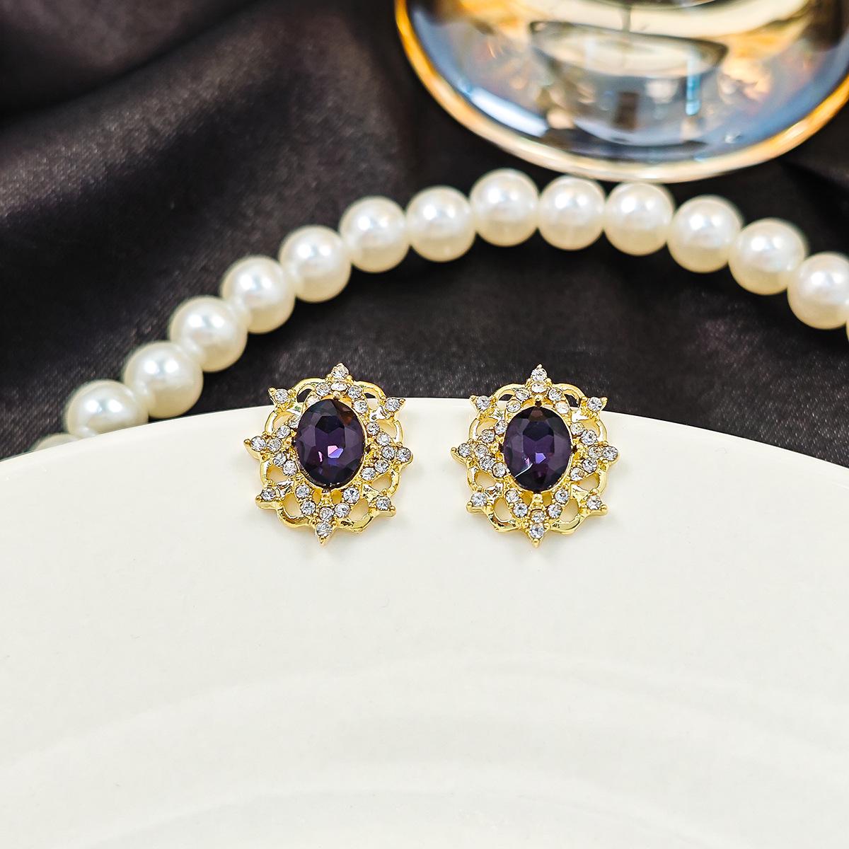 Серьги-пусеты овальной формы в геометрическом стиле французского ретро, серебряная игла: Минималистичные, универсальные, высококлассные серьги с бриллиантами для женщин
Серьги-пусеты овальной формы в геометрическом стиле французского ретро, серебряная игла: Минималистичные, универсальные, высококлассные серьги с бриллиантами для женщин