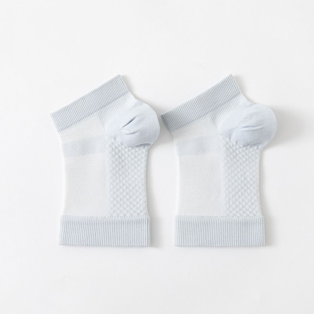 Дихаюча шкарпетка на п яту Зволожуюча шкарпетка для загоєння тріщин Нова шкарпетка для відновлення потрісканих п ят Чоловіча Жіноча L/XL(40-45) світло-сірого кольору
Дихаюча шкарпетка на п яту Зволожуюча шкарпетка для загоєння тріщин Нова шкарпетка для відновлення потрісканих п ят Чоловіча Жіноча L/XL(40-45) світло-сірого кольору