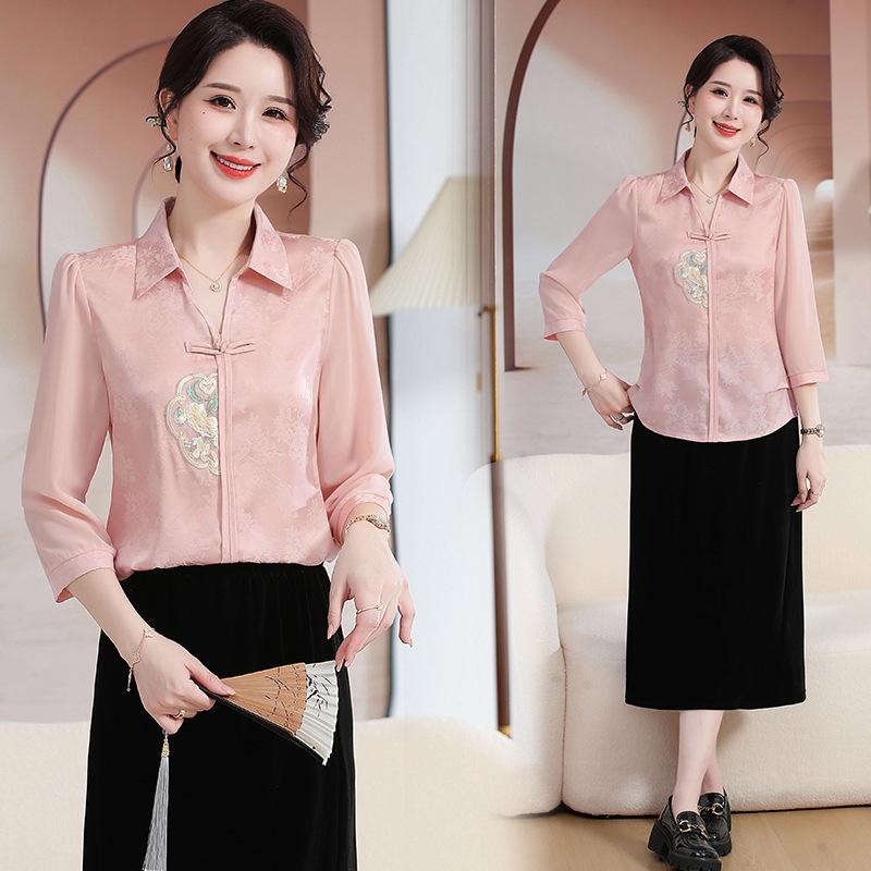 2025 Summer Retro V-Neck Blouse: Stylish Seven-Sleeve Chinese National Style for Women 4XL for 130-140 jin розовый
2025 Summer Retro V-Neck Blouse: Stylish Seven-Sleeve Chinese National Style for Women 4XL for 130-140 jin розовый