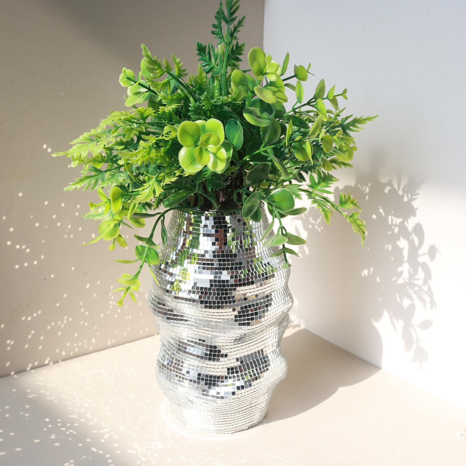 WTEMPO Disco Vase Mirror Glass Disco Ball Decorative Vase Suitable for Table Center Decoration, Parties, Weddings, Birthdays, Bars, Offices, Gifts 2pcs срібний
WTEMPO Disco Vase Mirror Glass Disco Ball Decorative Vase Suitable for Table Center Decoration, Parties, Weddings, Birthdays, Bars, Offices, Gifts 2pcs срібний