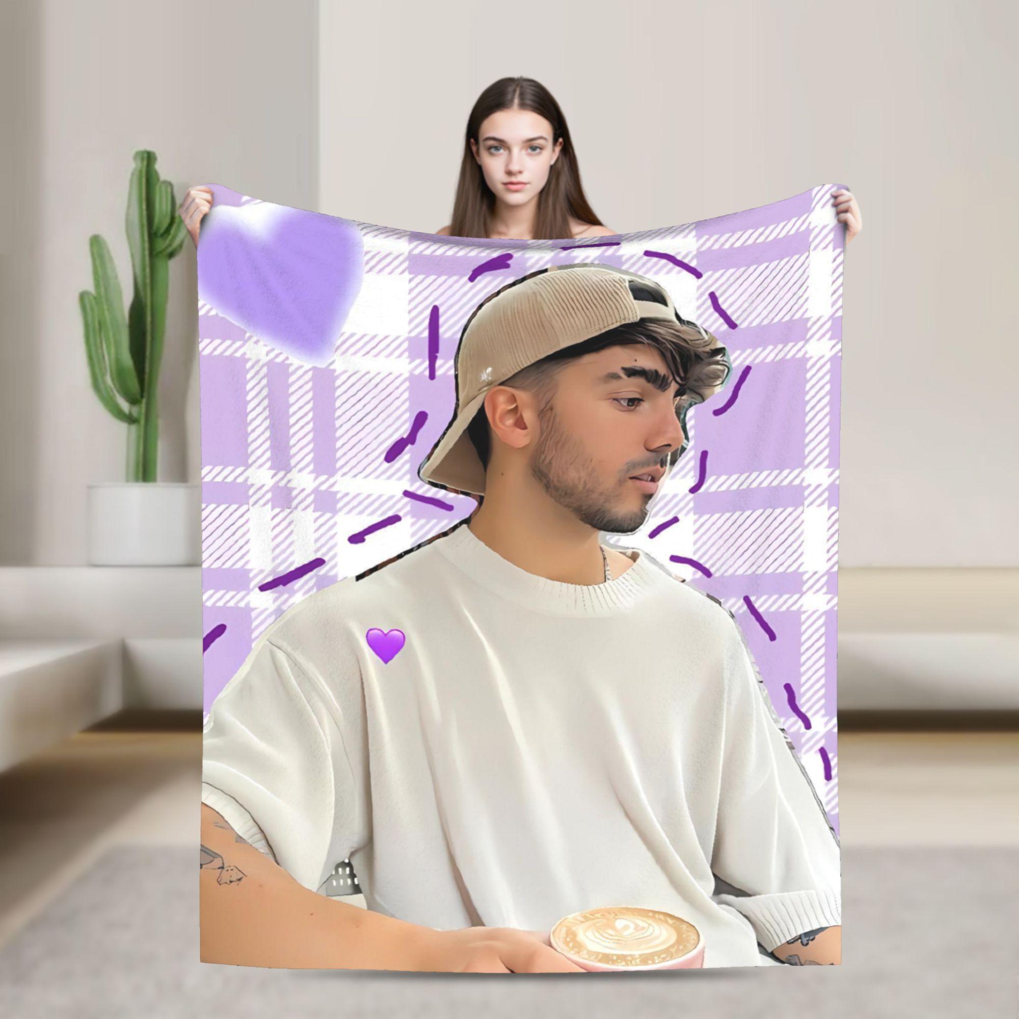 Fede V-Vigevani Warm Soft Blankets Girls Boys Plush Throw Blanket Pattern Couch Bed Flannel Bedspread Sofa Bed Cover 75x90cm
Fede V-Vigevani Warm Soft Blankets Girls Boys Plush Throw Blanket Pattern Couch Bed Flannel Bedspread Sofa Bed Cover 75x90cm