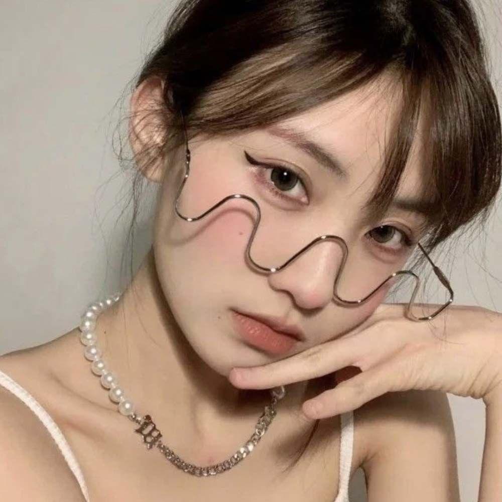 Steampunk Rhinestone Eyeglasses Frames Fake Glasses Wave Glasses Frames Sunglasses Frames silver
Steampunk Rhinestone Eyeglasses Frames Fake Glasses Wave Glasses Frames Sunglasses Frames silver