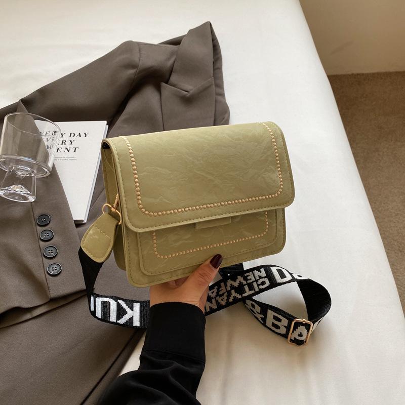 Закордонний стиль почуття моди популярний 2024 новий корейська версія літній однотонний ретро простий і красивий на одне плече кросбоді маленька квадратна сумка зелений
Закордонний стиль почуття моди популярний 2024 новий корейська версія літній однотонний ретро простий і красивий на одне плече кросбоді маленька квадратна сумка зелений