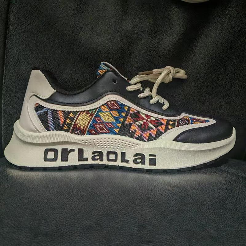 Men s shoes are comfortable and versatile men s sports shoes fashion casual shoes new personalized printing classic running shoes men 39 чорний
Men s shoes are comfortable and versatile men s sports shoes fashion casual shoes new personalized printing classic running shoes men 39 чорний