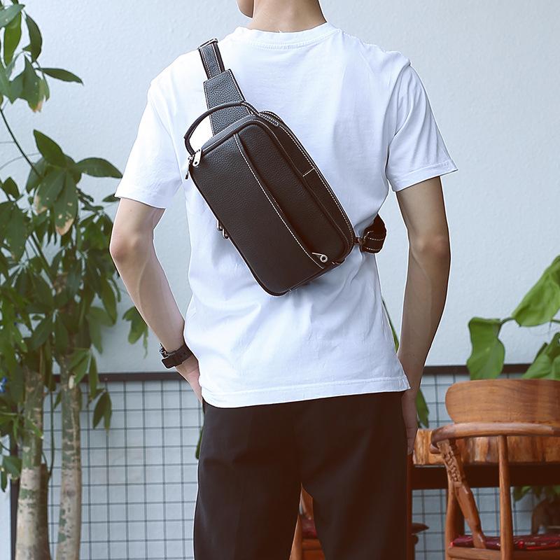 New leather men s breast bag fashion messenger mobile phone bag first layer cowhide casual shoulder backpack trendy handbag чорний
New leather men s breast bag fashion messenger mobile phone bag first layer cowhide casual shoulder backpack trendy handbag чорний