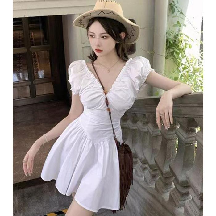 French black pleated v-neck women s summer niche design waist pure pleated short skirt backless dress 2XL білий
French black pleated v-neck women s summer niche design waist pure pleated short skirt backless dress 2XL білий