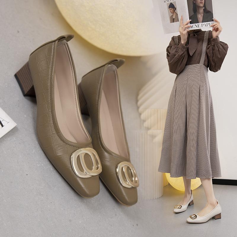 French square head high heels women s spring and autumn new professional work shoes temperament fairy style single shoes women s thick heel 35
French square head high heels women s spring and autumn new professional work shoes temperament fairy style single shoes women s thick heel 35