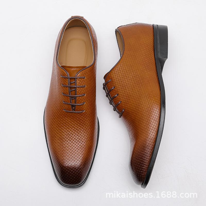 New men s leather shoes European version lace-up business dress one piece Oxford shoes British Korean version business shoes large size 46 светло-коричневого
New men s leather shoes European version lace-up business dress one piece Oxford shoes British Korean version business shoes large size 46 светло-коричневого