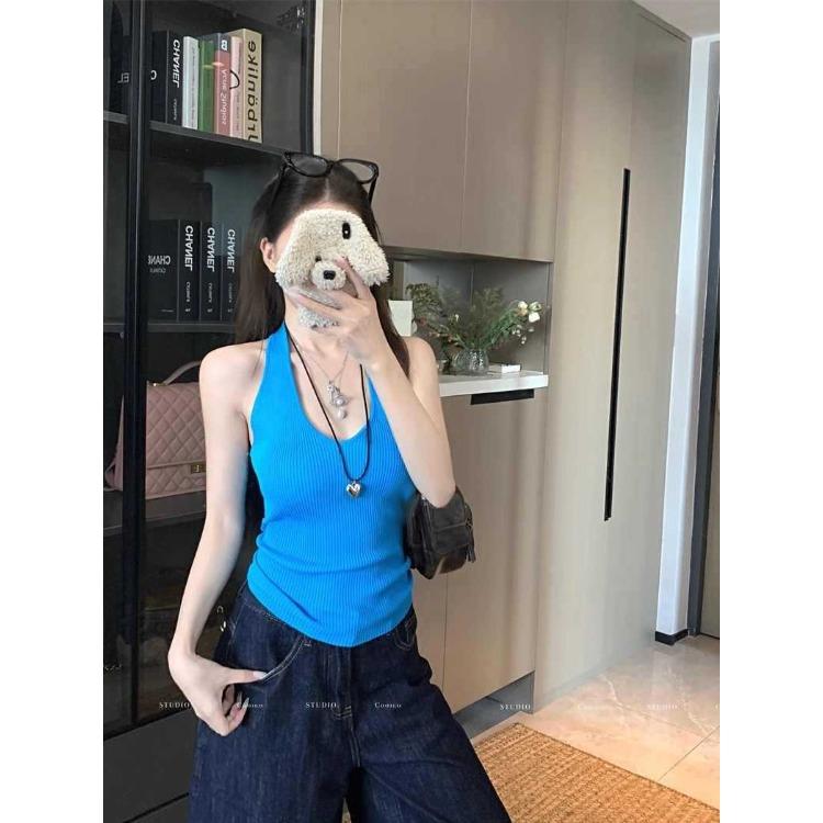 Girly-style Solid-colour Knitted Halter Neck Tank Top for Women A Stylish Retro Summer Top with A Flattering Back Design That Slims The Figure One size синій
Girly-style Solid-colour Knitted Halter Neck Tank Top for Women A Stylish Retro Summer Top with A Flattering Back Design That Slims The Figure One size синій
