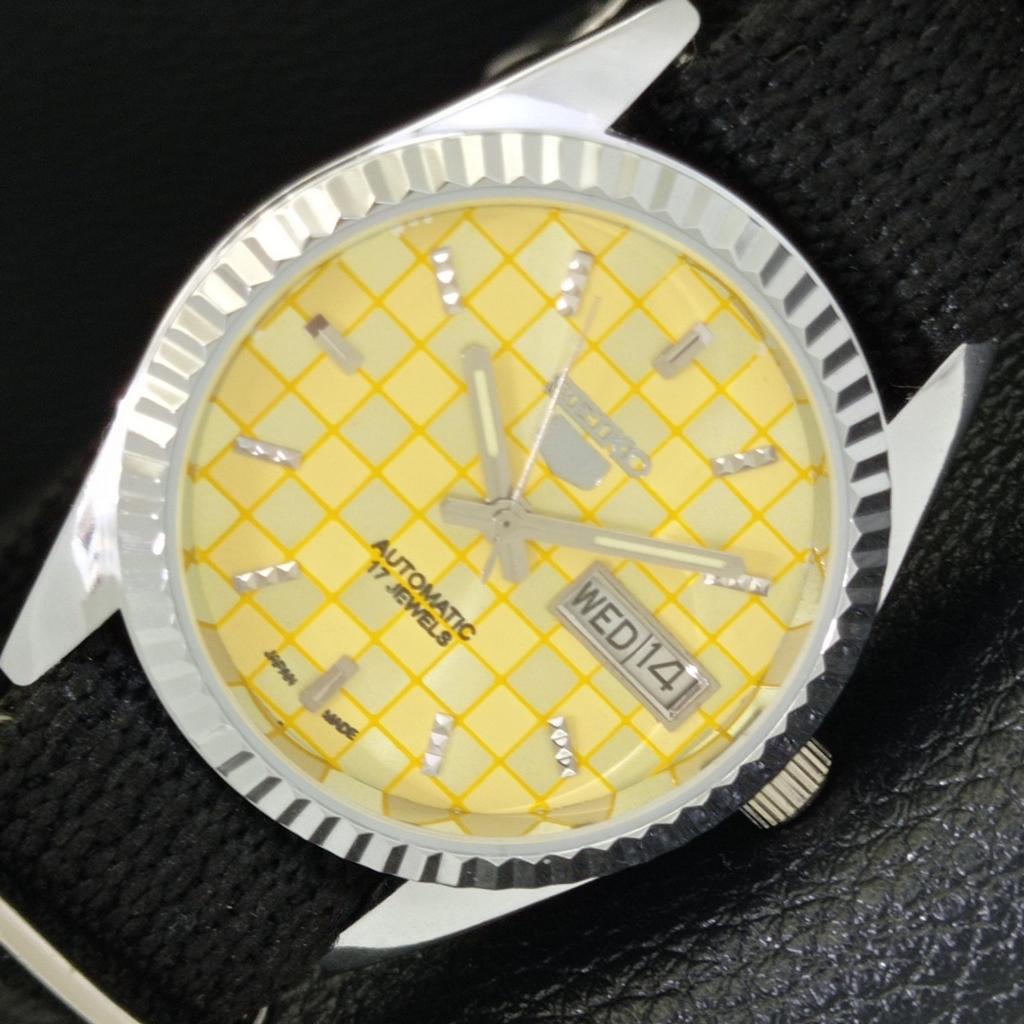 VINTAGE REFURBISHED SEIKO 5 AUTOMATIC JAPAN MENS YELLOW DIAL WATCH a440397-4 Sk-a440397
VINTAGE REFURBISHED SEIKO 5 AUTOMATIC JAPAN MENS YELLOW DIAL WATCH a440397-4 Sk-a440397