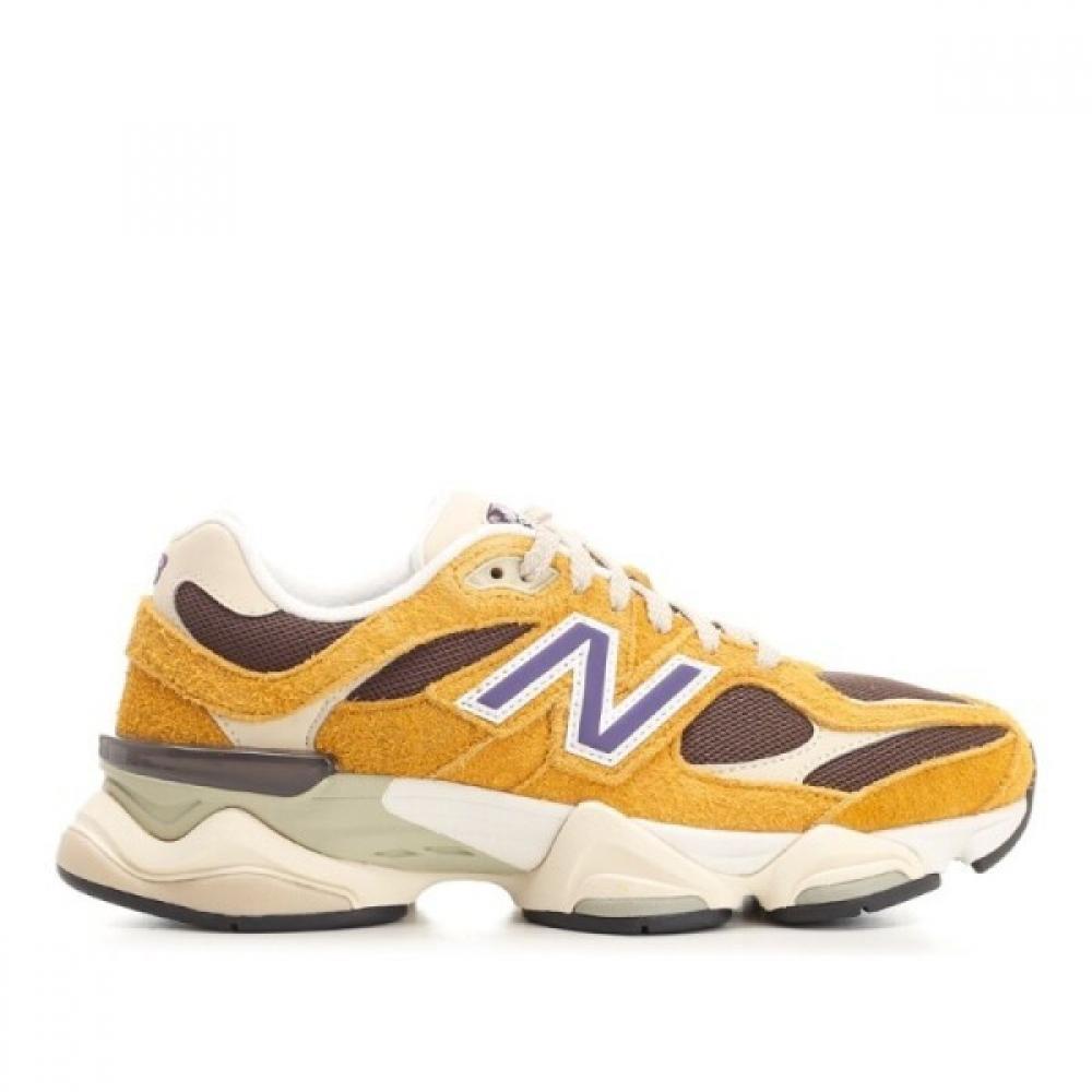 New Balance 9060 Sneakers Srb US11
New Balance 9060 Sneakers Srb US11