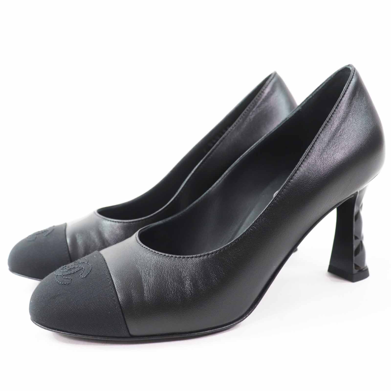 Great CHANEL pumps Matelassehir COCO Mark black leather Women 36 G40154 Used
Great CHANEL pumps Matelassehir COCO Mark black leather Women 36 G40154 Used