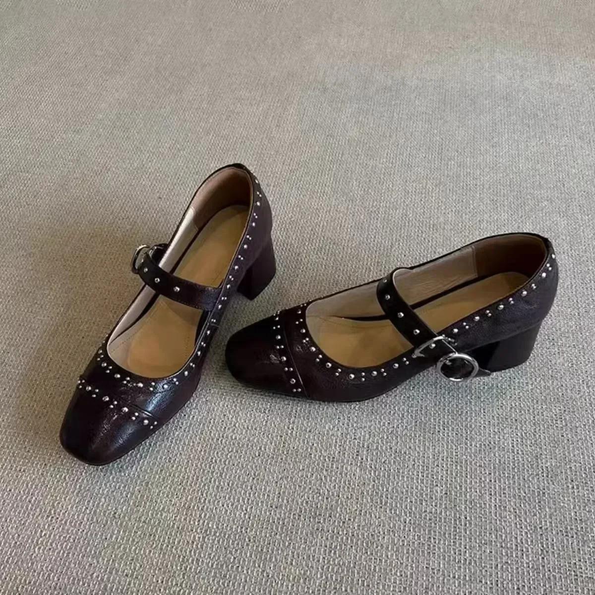 Женские туфли Мэри Джейн на толстом каблуке, элегантные туфли из кожи, женские туфли 2024 года, осенние туфли в стиле Лолиты, туфли-лодочки, платье Mujer De Zapatillas 40 коричневый
Женские туфли Мэри Джейн на толстом каблуке, элегантные туфли из кожи, женские туфли 2024 года, осенние туфли в стиле Лолиты, туфли-лодочки, платье Mujer De Zapatillas 40 коричневый