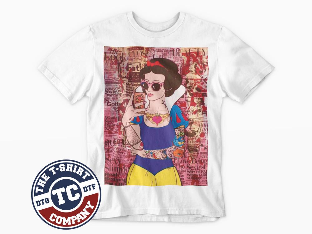 Snow White Selfie T-Shirt Movie Film classic Retro Tee Funny Cool 80s 90s UK Unisex T-Shirt S
Snow White Selfie T-Shirt Movie Film classic Retro Tee Funny Cool 80s 90s UK Unisex T-Shirt S