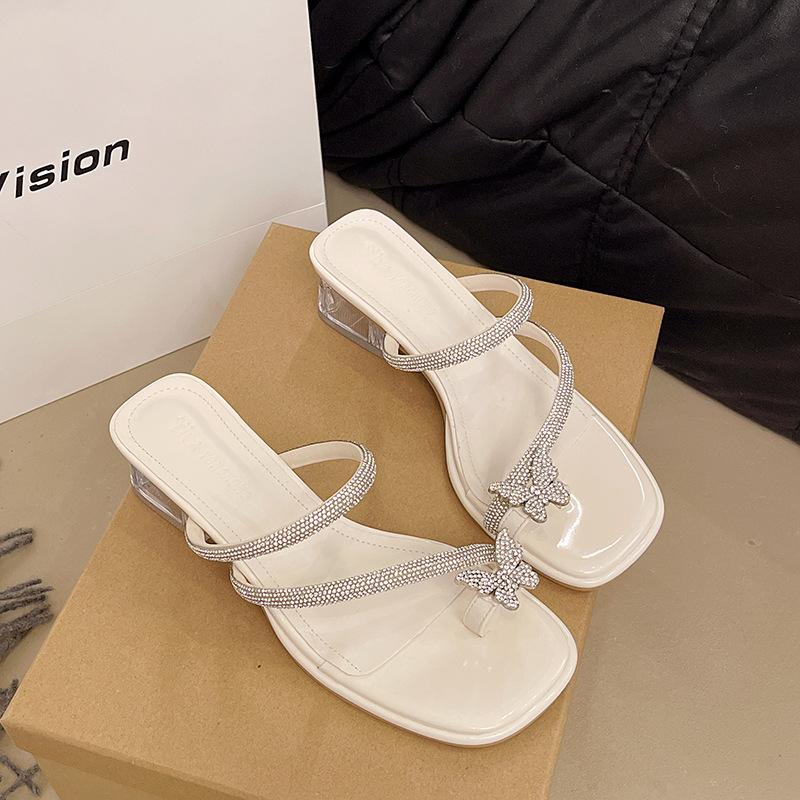 Rhinestone thick heel cool slippers female outer wear 2025 summer new fairy wind two wear bow cover toe middle heel sandals 40 бежевый
Rhinestone thick heel cool slippers female outer wear 2025 summer new fairy wind two wear bow cover toe middle heel sandals 40 бежевый