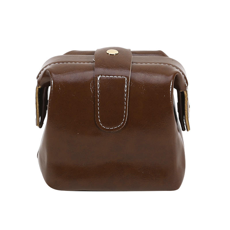 Retro PU Leather Cosmetic Bag Large-opening Handbag Simple Lipstick Earphones Storage Pouch Multifunctional Portable Organizer темно-коричневого кольору
Retro PU Leather Cosmetic Bag Large-opening Handbag Simple Lipstick Earphones Storage Pouch Multifunctional Portable Organizer темно-коричневого кольору