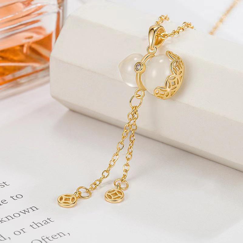 Женское колье-кисточка из стерлингового серебра 925 пробы в виде тыквы с халцедоном - Цепочка на ключицу в китайском стиле 925 Sterling Silver золотой
Женское колье-кисточка из стерлингового серебра 925 пробы в виде тыквы с халцедоном - Цепочка на ключицу в китайском стиле 925 Sterling Silver золотой