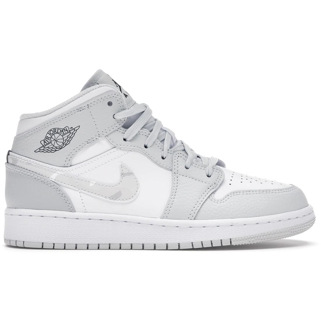 Новые кроссовки Jordan Air Jordan 1 Mid Grey Camo из синтетической кожи для баскетбола, противоскользящая амортизация, детские средней высоты GS DD3235-100 39
Новые кроссовки Jordan Air Jordan 1 Mid Grey Camo из синтетической кожи для баскетбола, противоскользящая амортизация, детские средней высоты GS DD3235-100 39