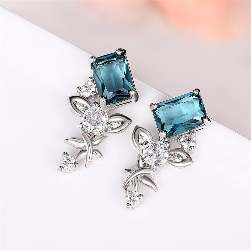 New Fashion Chic Drop Earrings Lady Daily Wearable Jewelry Gift Dainty Dazzling Blue Zirconia Accessories for Engagement
New Fashion Chic Drop Earrings Lady Daily Wearable Jewelry Gift Dainty Dazzling Blue Zirconia Accessories for Engagement