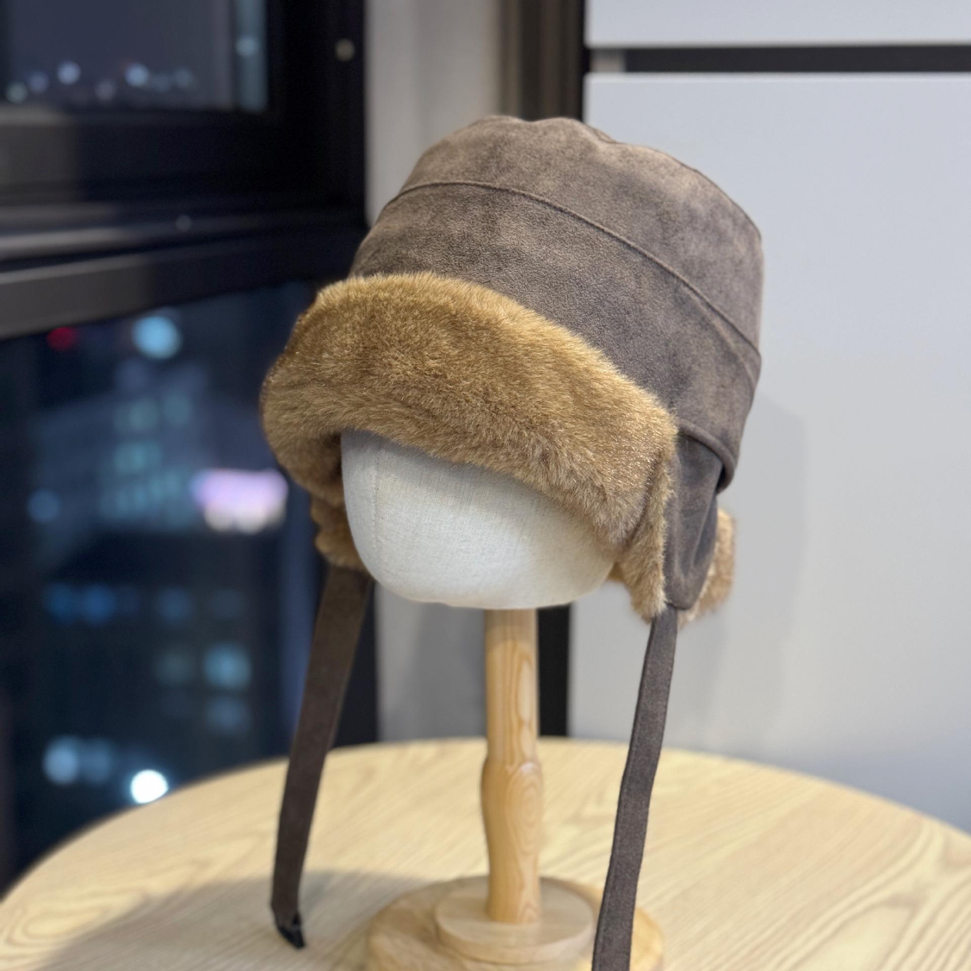 New autumn and winter suede thickened ear-protecting Lei Feng hat for women, outdoor warm multi-purpose stylish and unique fisherman hat Adult54-60Average Size глибокий кавового кольору
New autumn and winter suede thickened ear-protecting Lei Feng hat for women, outdoor warm multi-purpose stylish and unique fisherman hat Adult54-60Average Size глибокий кавового кольору