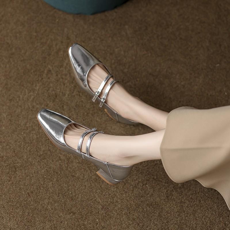 Женские туфли с квадратным каблуком и квадратным носком, с двойной пряжкой, с открытым верхом, одинарные, женские весенне-летние, простые ретро-туфли Мэри Джейн на низком каблуке 40 серебряный
Женские туфли с квадратным каблуком и квадратным носком, с двойной пряжкой, с открытым верхом, одинарные, женские весенне-летние, простые ретро-туфли Мэри Джейн на низком каблуке 40 серебряный