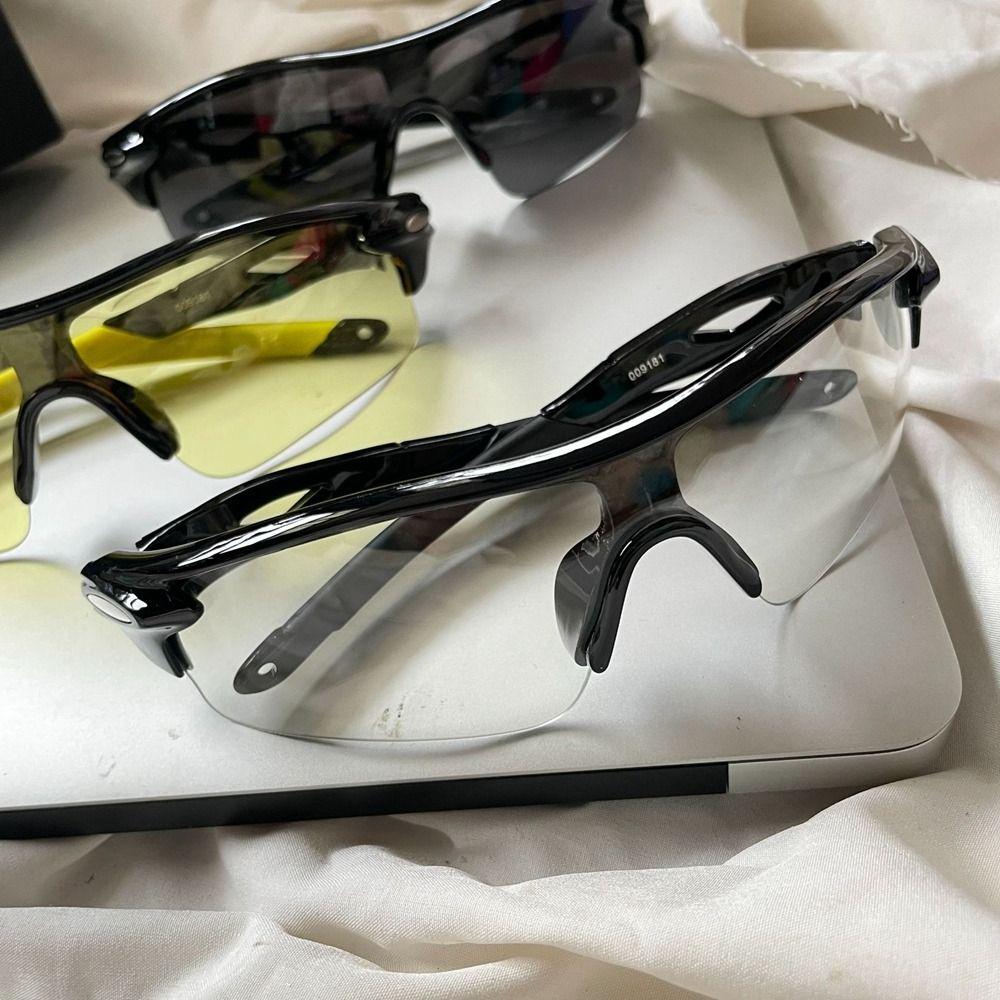 Night Vision Windproof Cycling Goggles Transparent Cycling Glasses Outdoor Cycling Sunglasses Men Black shading
Night Vision Windproof Cycling Goggles Transparent Cycling Glasses Outdoor Cycling Sunglasses Men Black shading