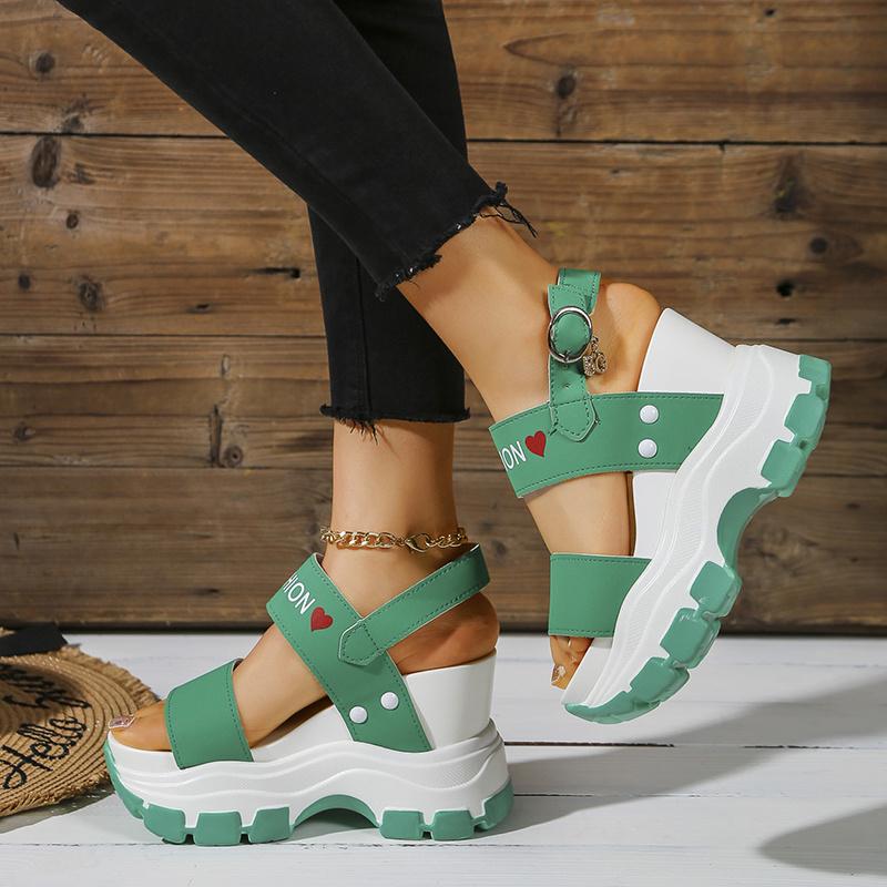 Женские летние модные босоножки на платформе и танкетке с открытым носком и пряжкой 43 зелёный
Женские летние модные босоножки на платформе и танкетке с открытым носком и пряжкой 43 зелёный
