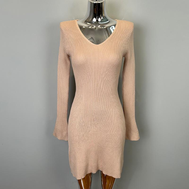 Korean Bell Sleeve V-Neck Knit Dress - New Arrival One Size бежевый
Korean Bell Sleeve V-Neck Knit Dress - New Arrival One Size бежевый
