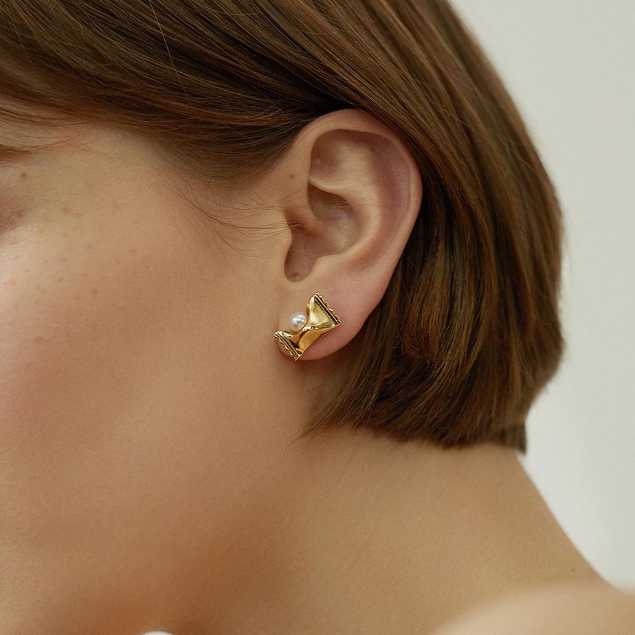Gold-Plated S925 Sterling Silver Candy Earrings – Elegant, Versatile Design for Women 925 Silver
Gold-Plated S925 Sterling Silver Candy Earrings – Elegant, Versatile Design for Women 925 Silver