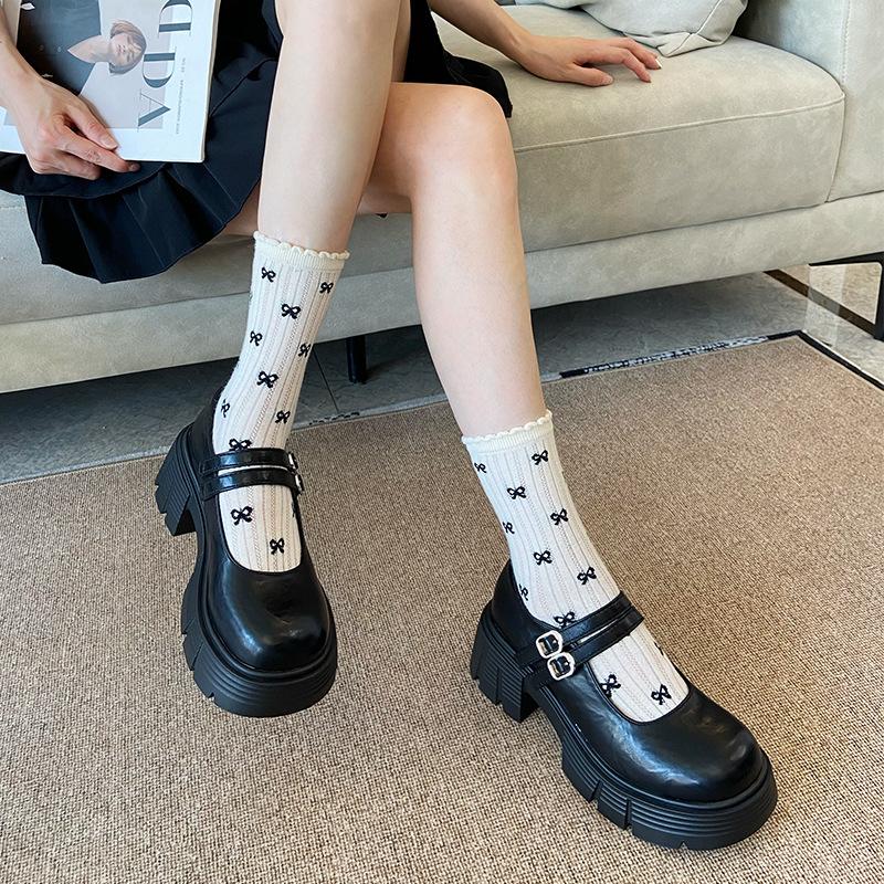 2025 thick heel thick sole small leather shoes women s shoes spring and autumn senior style light mouth high heel Mary Jane single shoes women 35 чёрный
2025 thick heel thick sole small leather shoes women s shoes spring and autumn senior style light mouth high heel Mary Jane single shoes women 35 чёрный