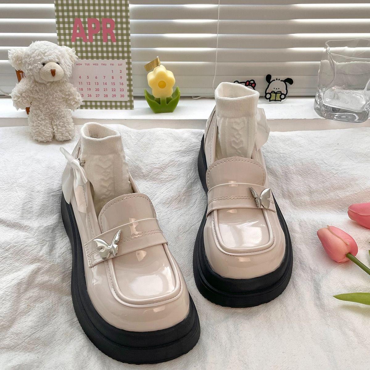 Толстая подошва ретро маленькие кожаные туфли одинарные туфли 40
Толстая подошва ретро маленькие кожаные туфли одинарные туфли 40