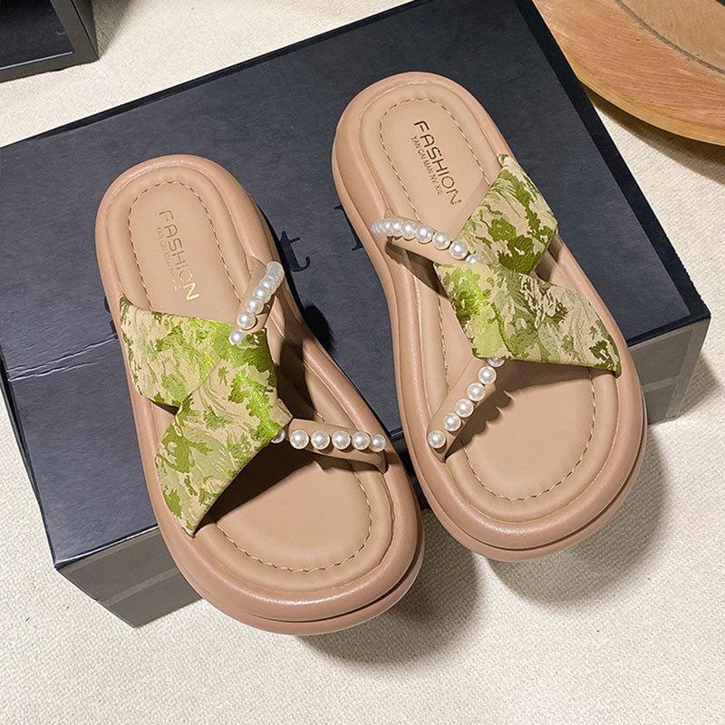 Muffin platform slippers women s summer wear 2025 new retro embroidery versatile with skirt cross with beach sandals 40 зелений
Muffin platform slippers women s summer wear 2025 new retro embroidery versatile with skirt cross with beach sandals 40 зелений