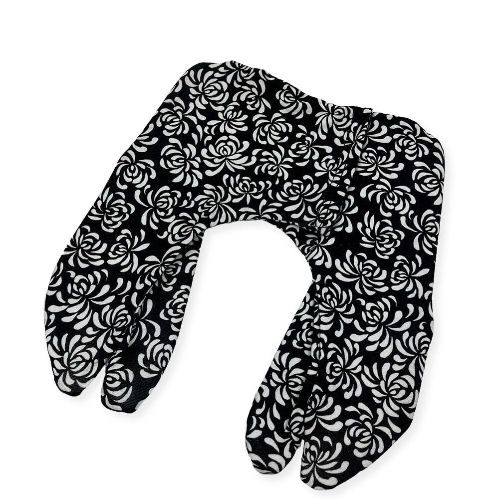 Kyoto Kimono Yuzen Patterned Tabi Organic One Size Fits All Sizes Elastic Made in Tsumugi Chrysanthemum x Size Fits Socks, Tenitol, (2 Available)
Kyoto Kimono Yuzen Patterned Tabi Organic One Size Fits All Sizes Elastic Made in Tsumugi Chrysanthemum x Size Fits Socks, Tenitol, (2 Available)