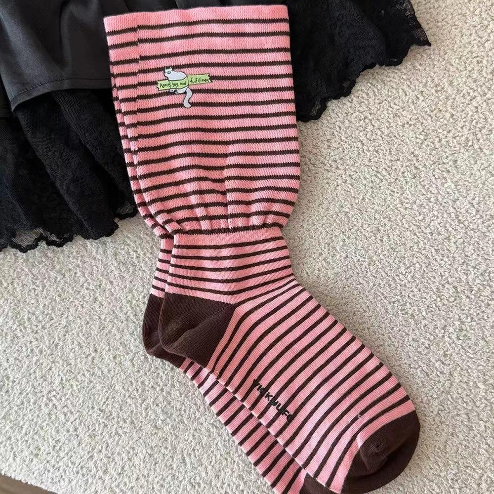 Trendy Mid-calf Women s Socks with Color-blocked Fabric Labels, Embossed Letters, Bows and Contrasting Colors 1 pair
Trendy Mid-calf Women s Socks with Color-blocked Fabric Labels, Embossed Letters, Bows and Contrasting Colors 1 pair