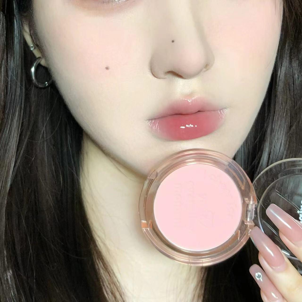 Monochrome Creamy Strawberry Pink Blush - Matte, Natural Nude, Skin-Brightening, Highlighting Everyday Makeup for Energetic, Delicate Look
Monochrome Creamy Strawberry Pink Blush - Matte, Natural Nude, Skin-Brightening, Highlighting Everyday Makeup for Energetic, Delicate Look