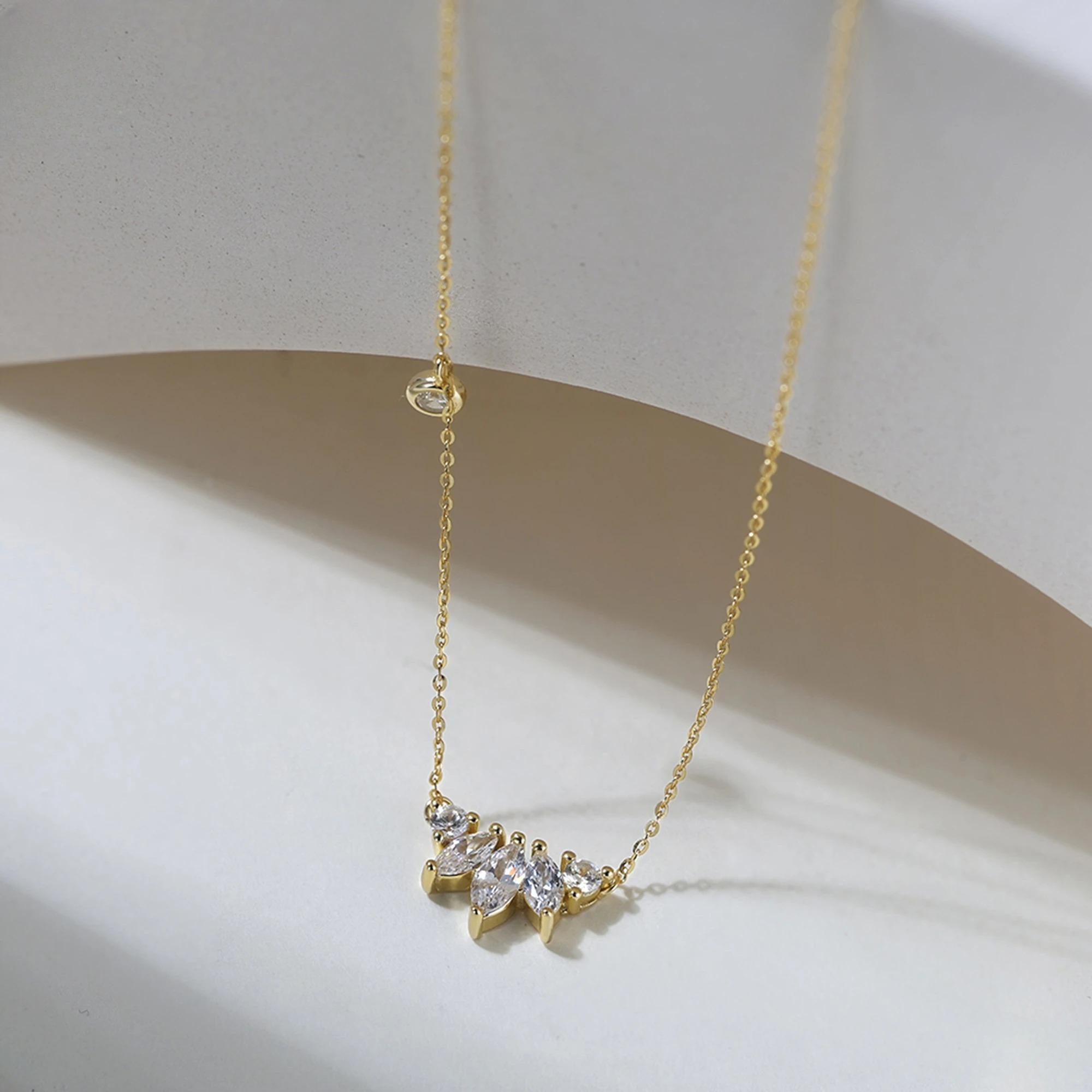 Real 925 Sterling Silver Pendant Necklace with Sparkling Marquoise Zirconia Ornament O-Chain Strand Gift
Real 925 Sterling Silver Pendant Necklace with Sparkling Marquoise Zirconia Ornament O-Chain Strand Gift